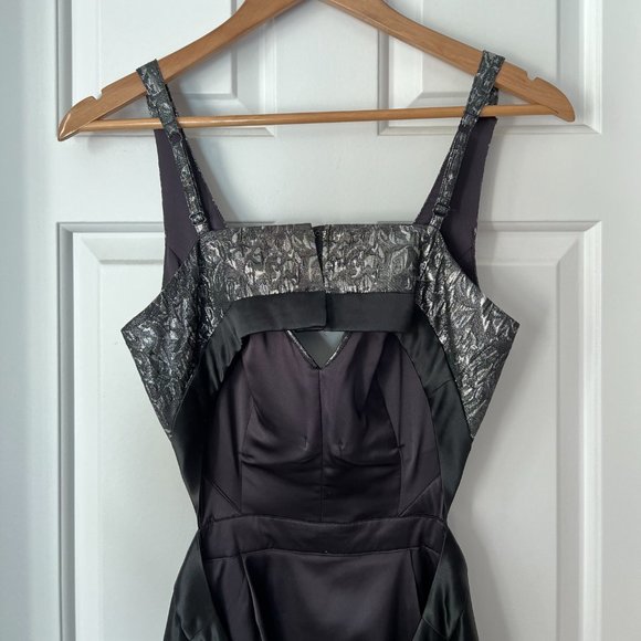 Guess by Marciano Taz Cut Out Dress - Picture 4 of 9